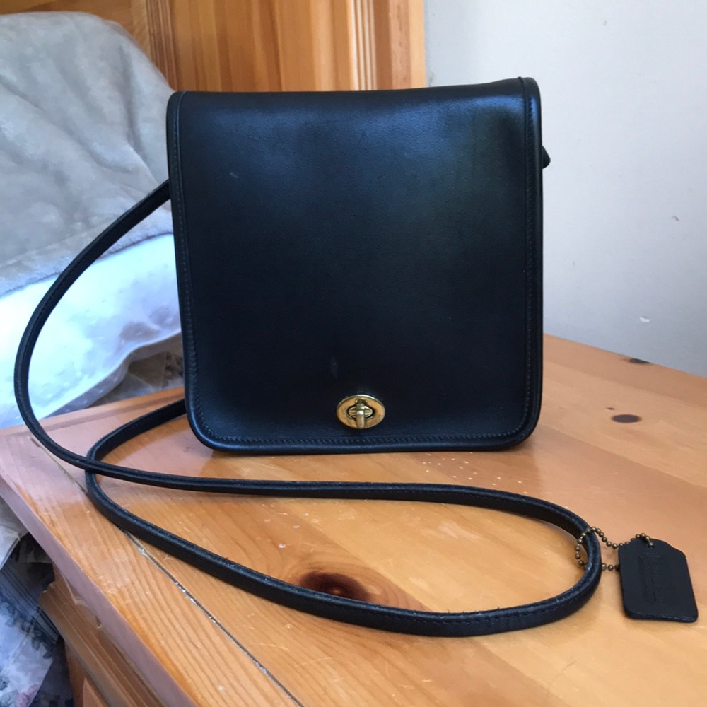 Vintage Coach Crossbody leather bag